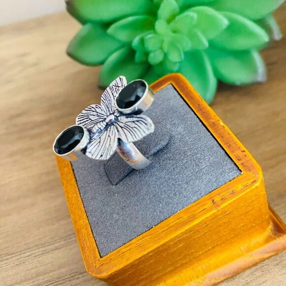 Vintage Faceted Black Onyx Butterfly Silver Ring Size 7.5 - Picture 3 of 5